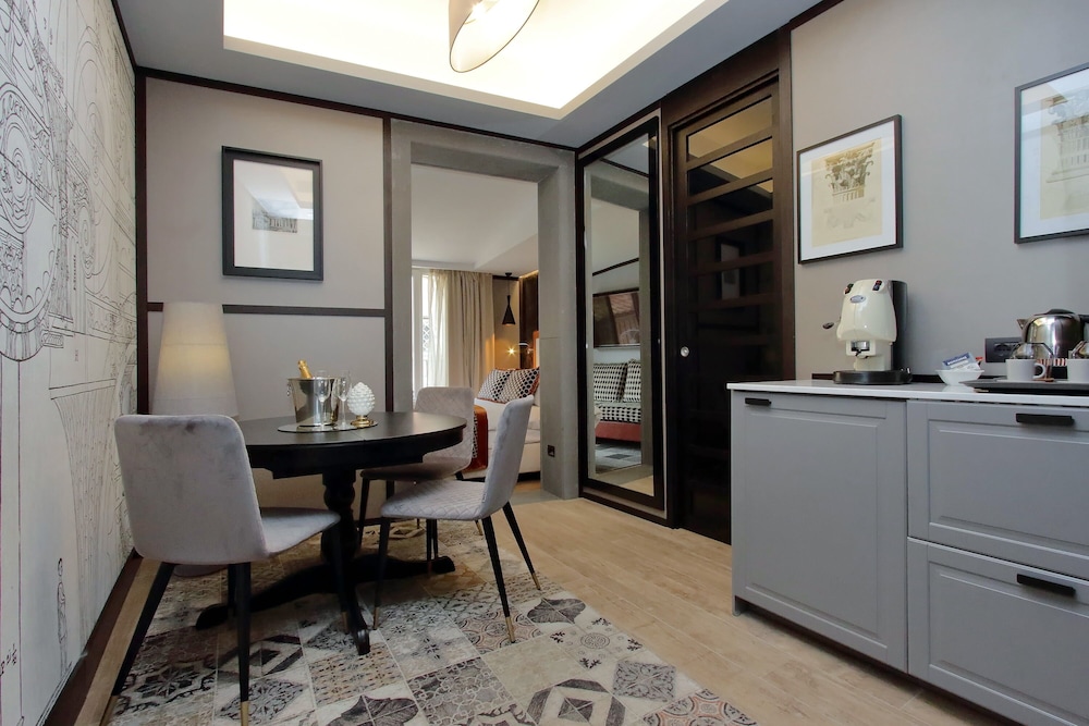 Helmirage Piazza Di Spagna Suite 30/50