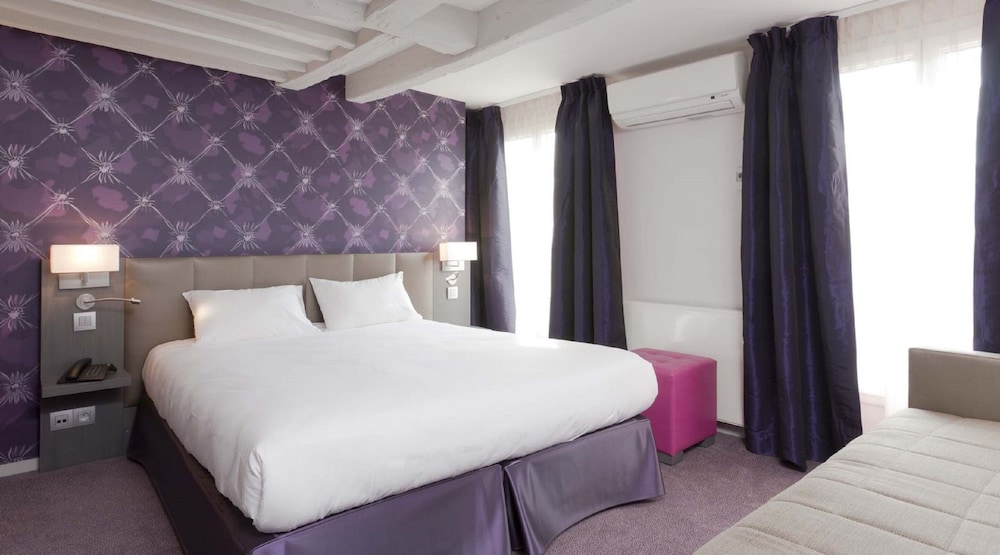 ROOM, TRIPLE