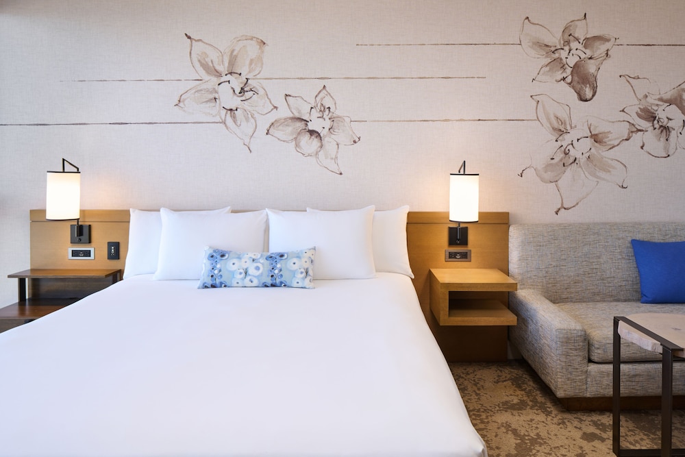 Room, King Bed, Ocean Front