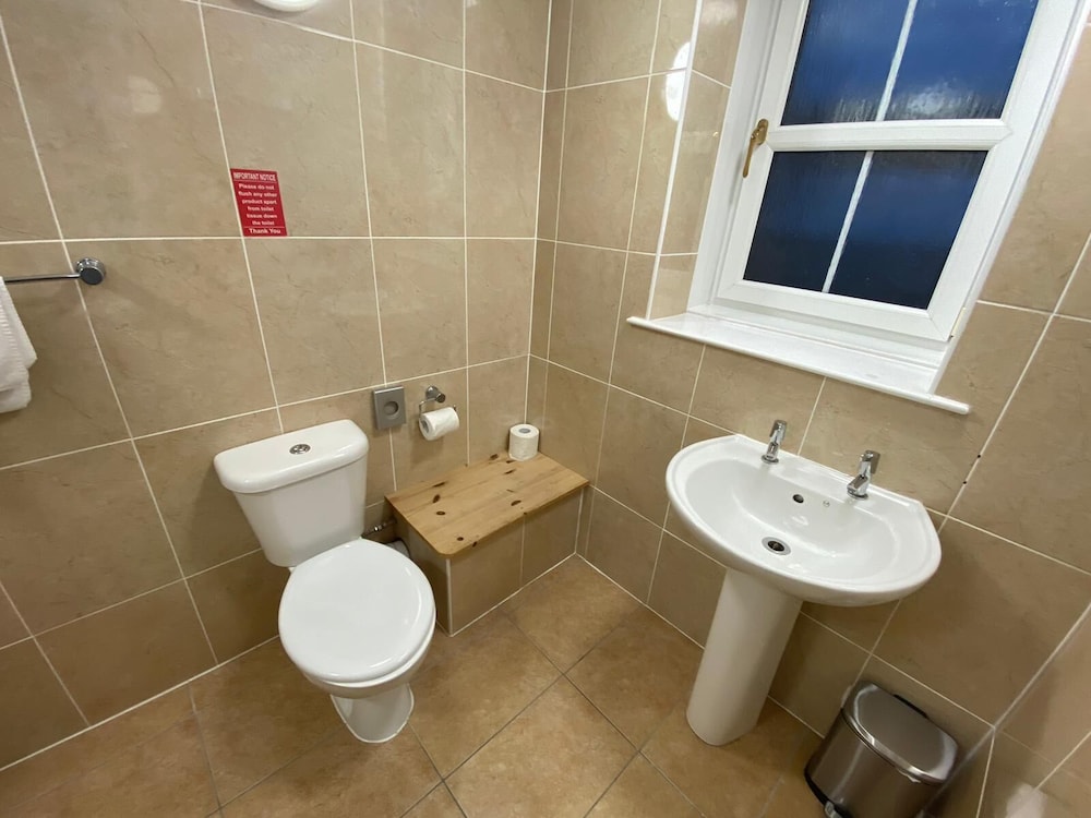 Waverley Guest House 38/39