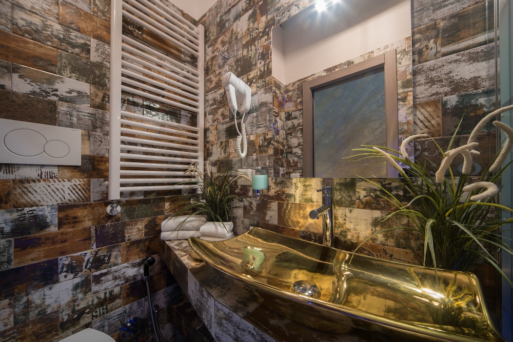 Navona Rooms with Jacuzzi 61/71