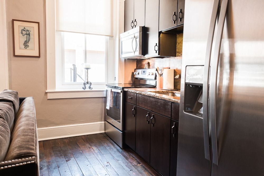 The Windsor Boutique Hotel 5/49