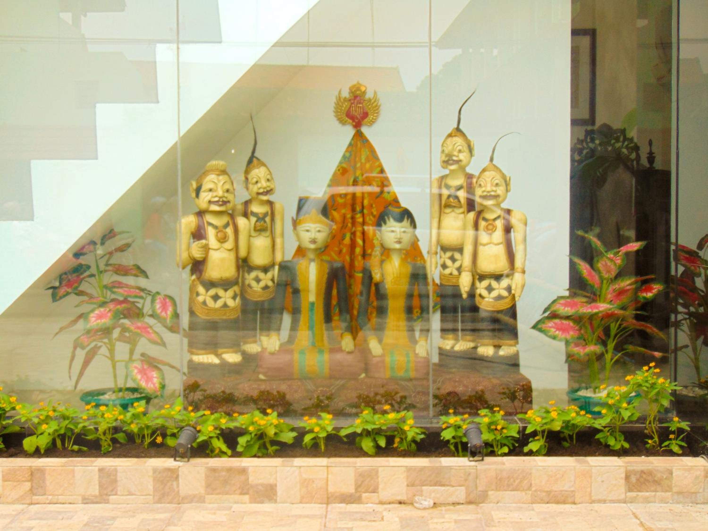 Cabin Hotel Bhayangkara 9/50