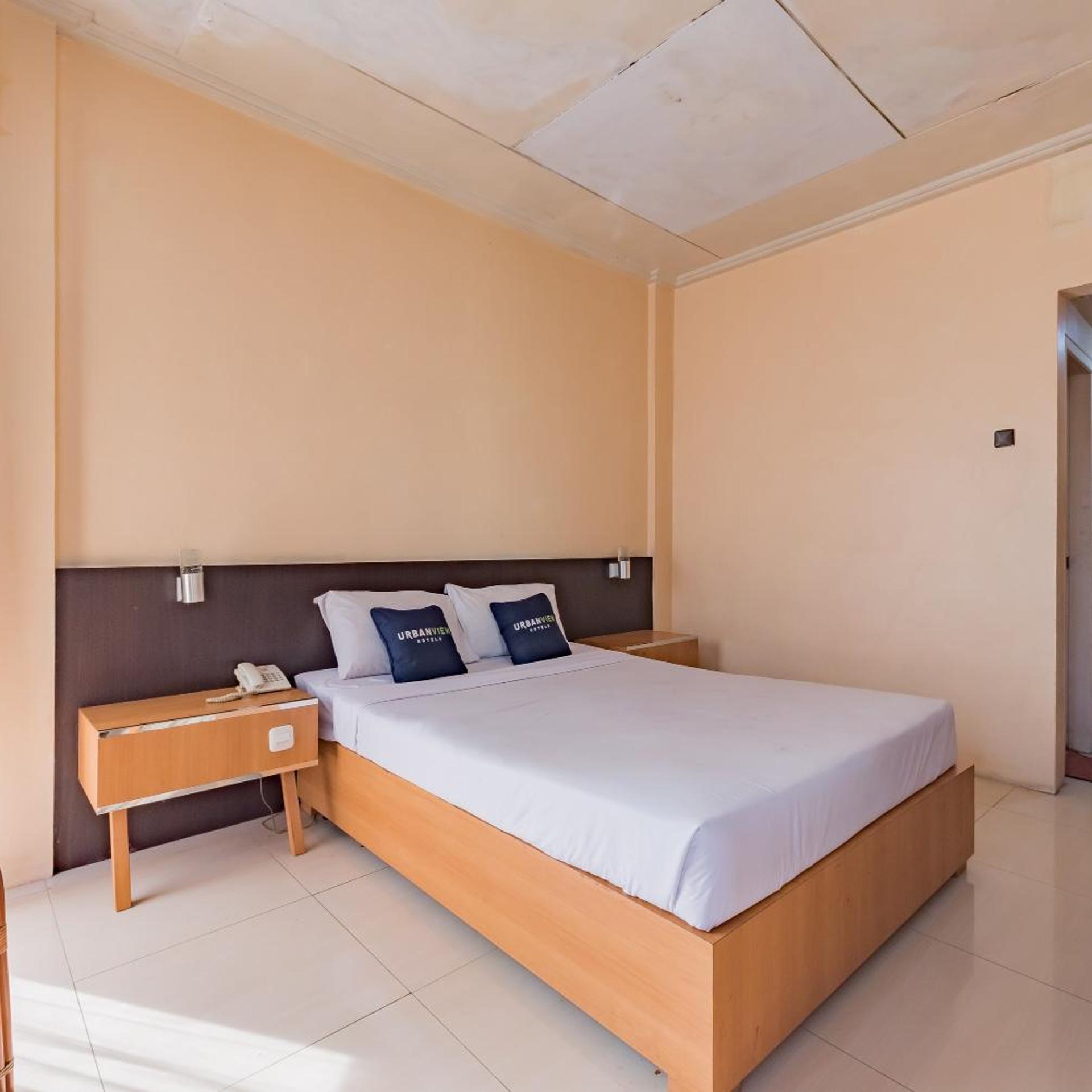 Crown Hotel Tasikmalaya 19/54