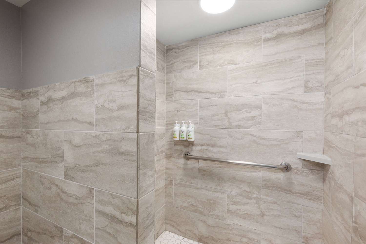 Baymont By Wyndham Mobile/Tillmans Corner 36/36