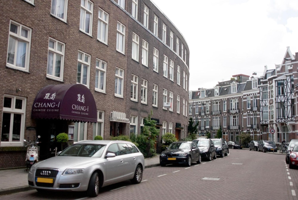 TRIANON AMSTERDAM 36/48