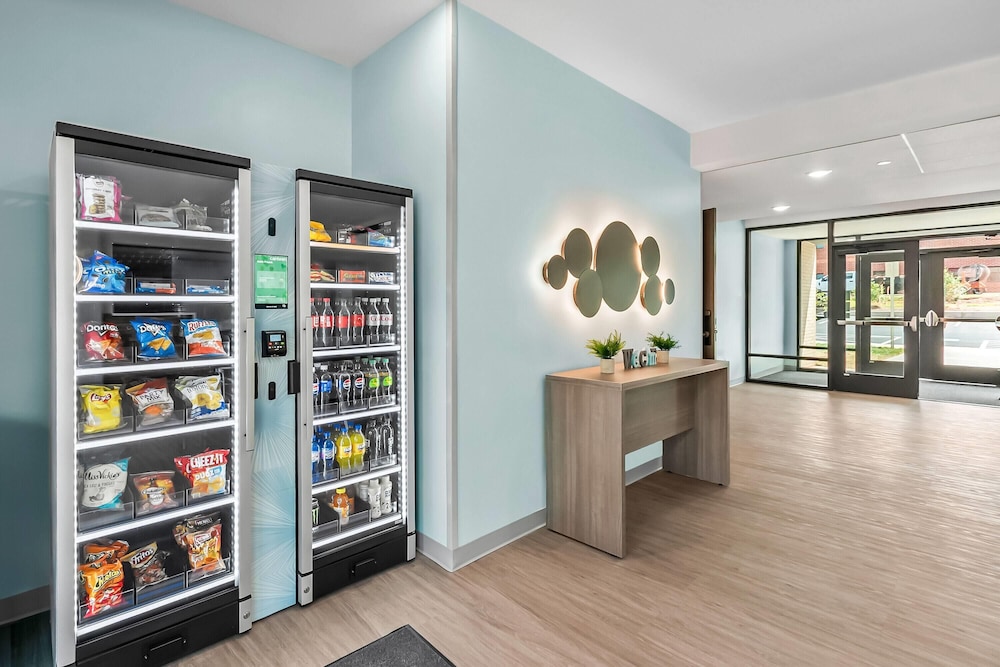 ECHO Suites Extended Stay by Wyndham Sterling 7/41
