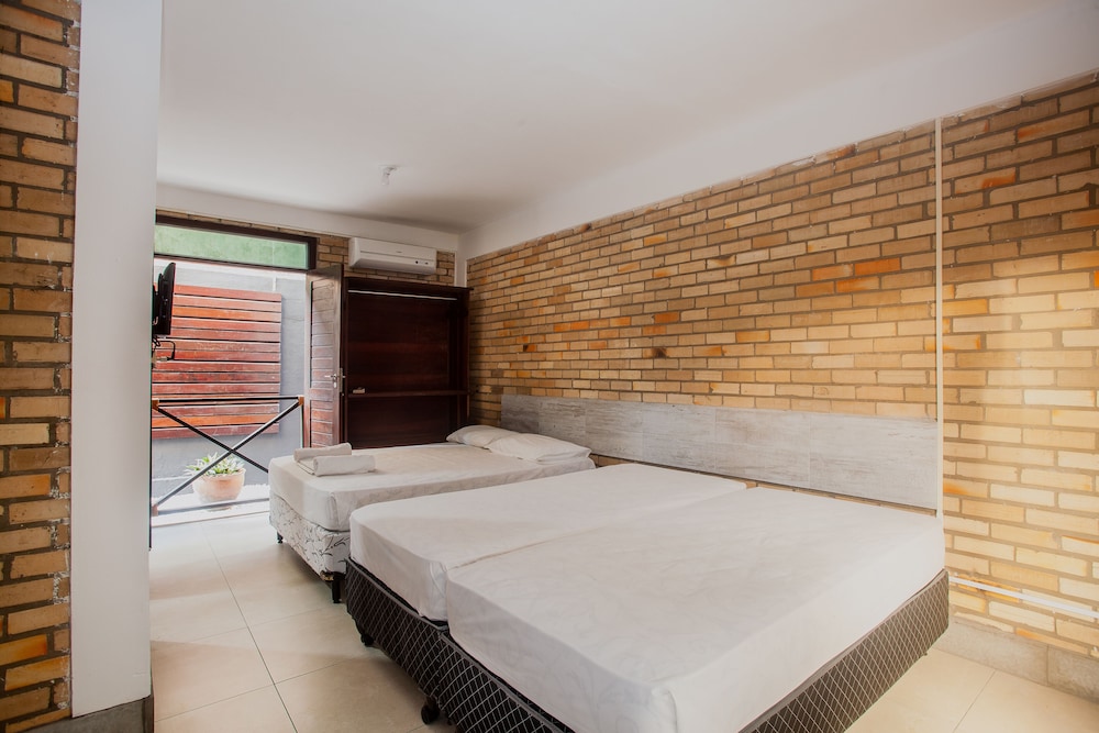 Economy Flat 9/47