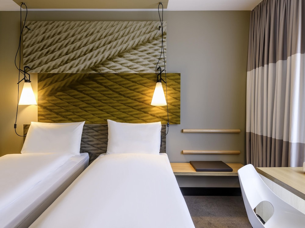 Ibis Regensburg Zentrum 25/71