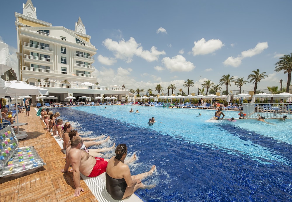 Dream World Resort 33/36