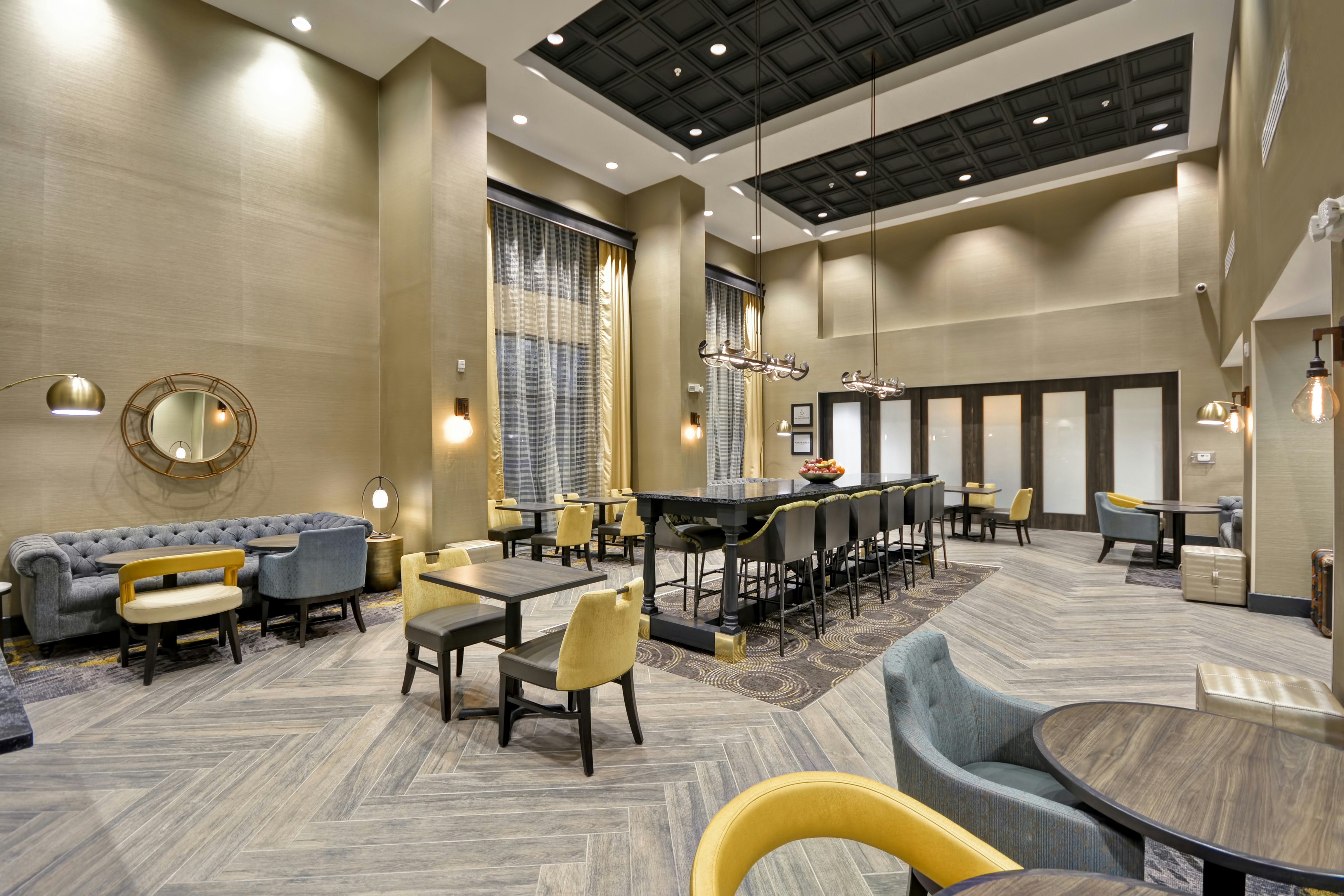 Hampton Inn Suites Detroit Warren 29/49