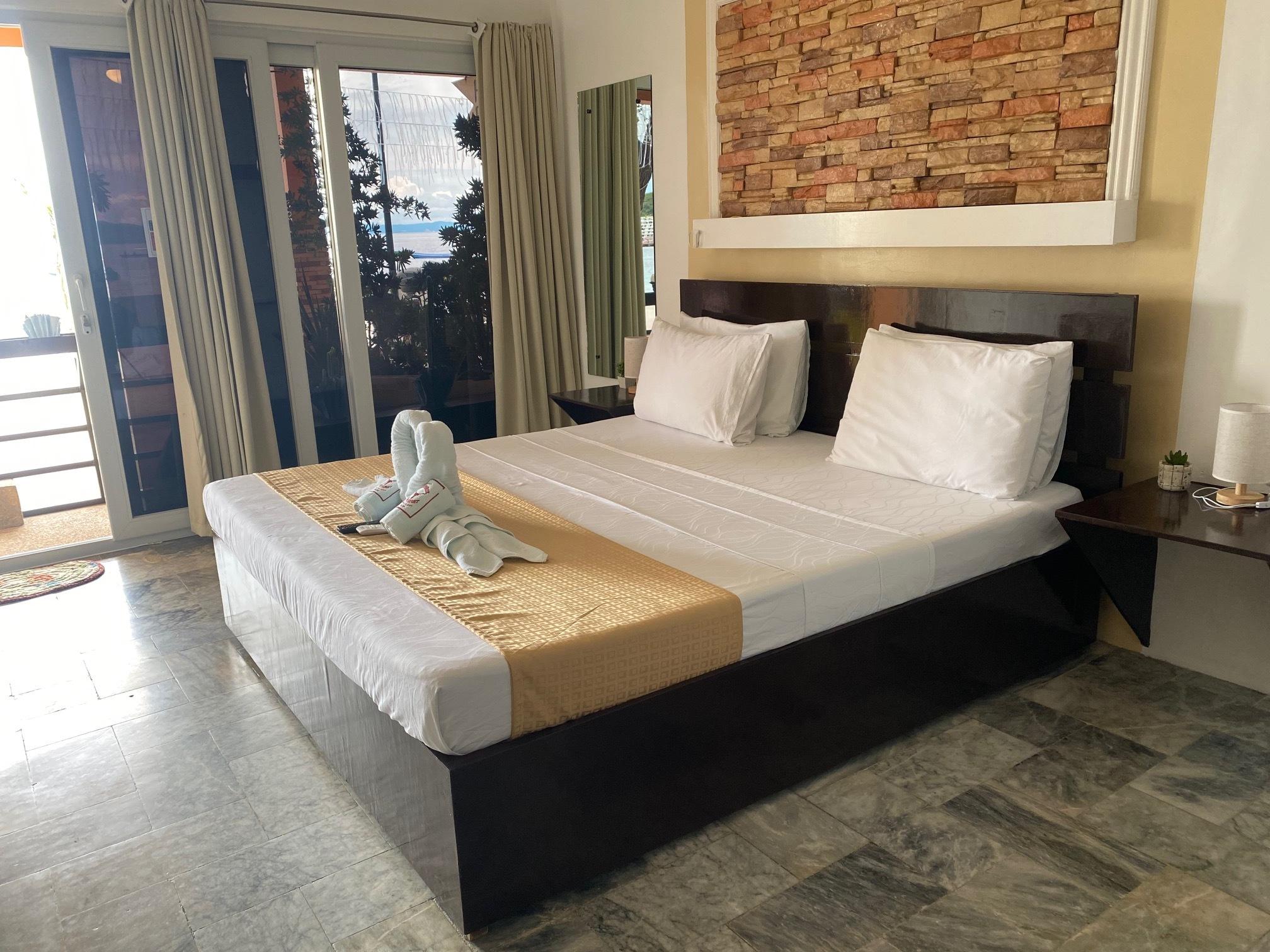 Deluxe, King Bed, with View