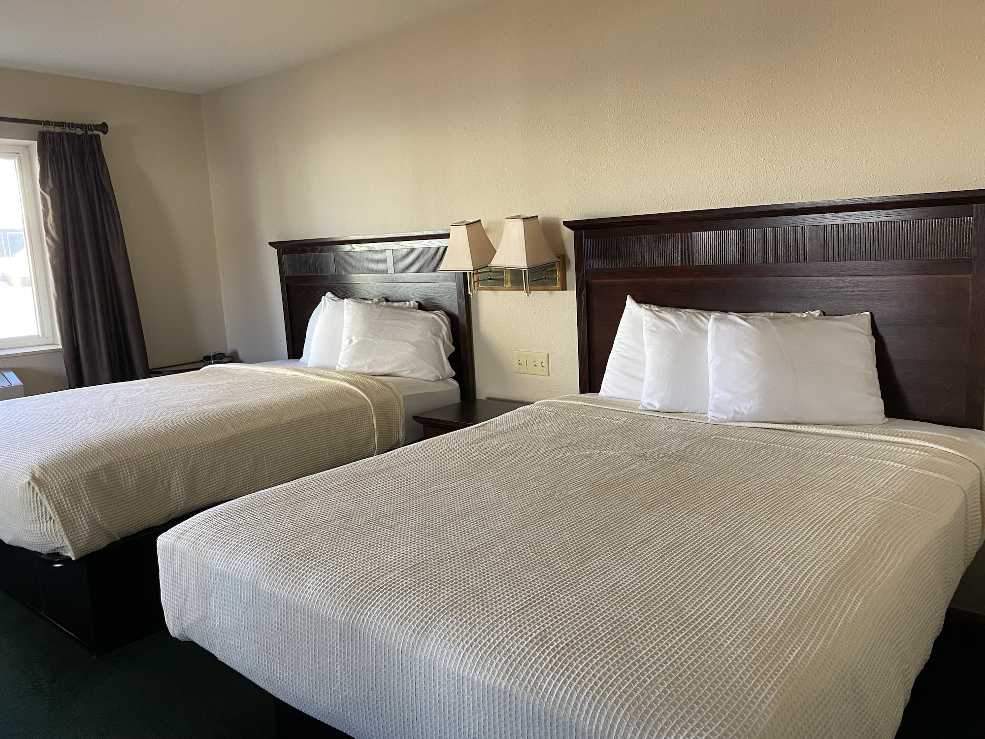 Family, 2 Queen Beds