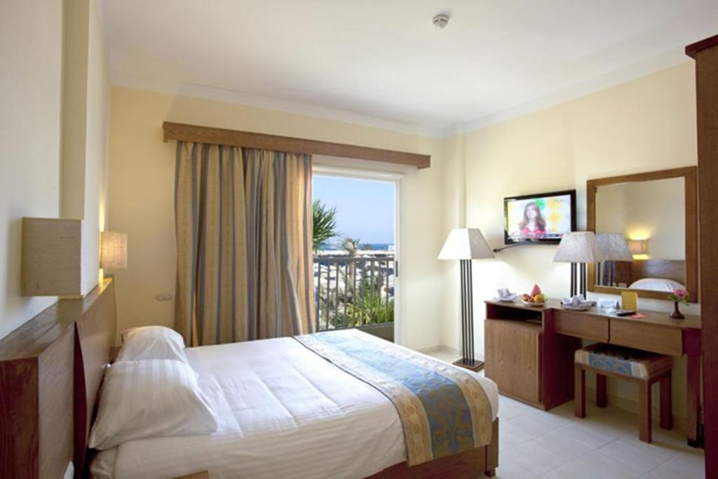 SEA VIEW ROOM