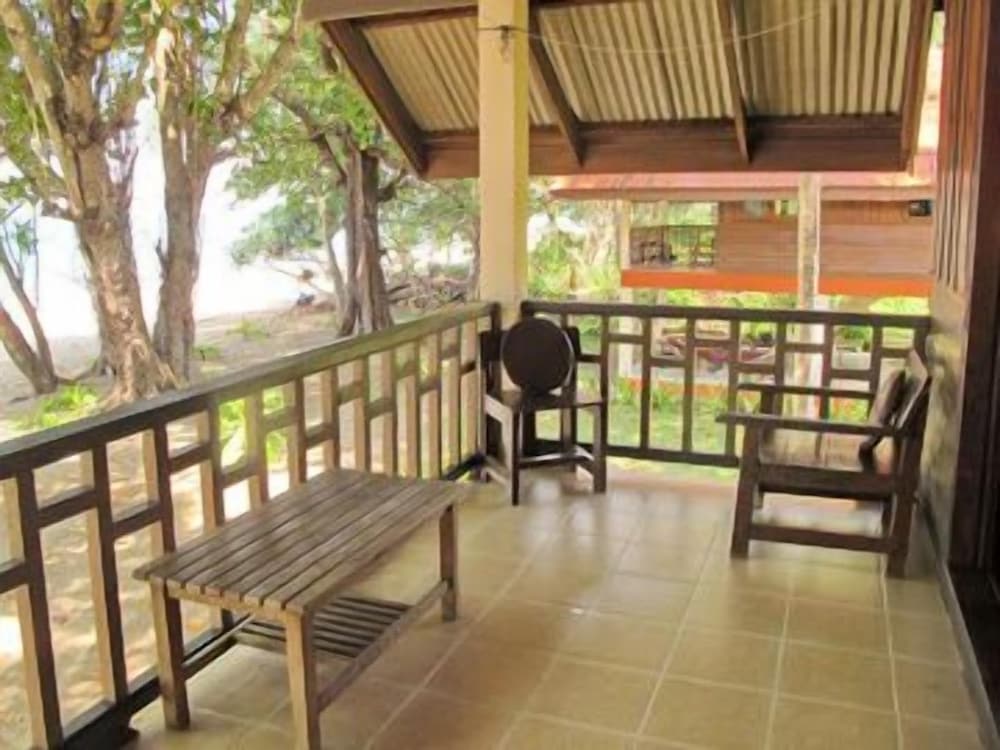 JOY BUNGALOW 25/49