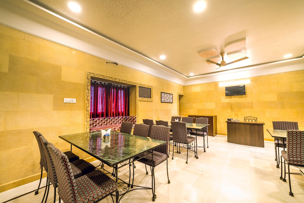 Hotel Sky Plaza 25/33
