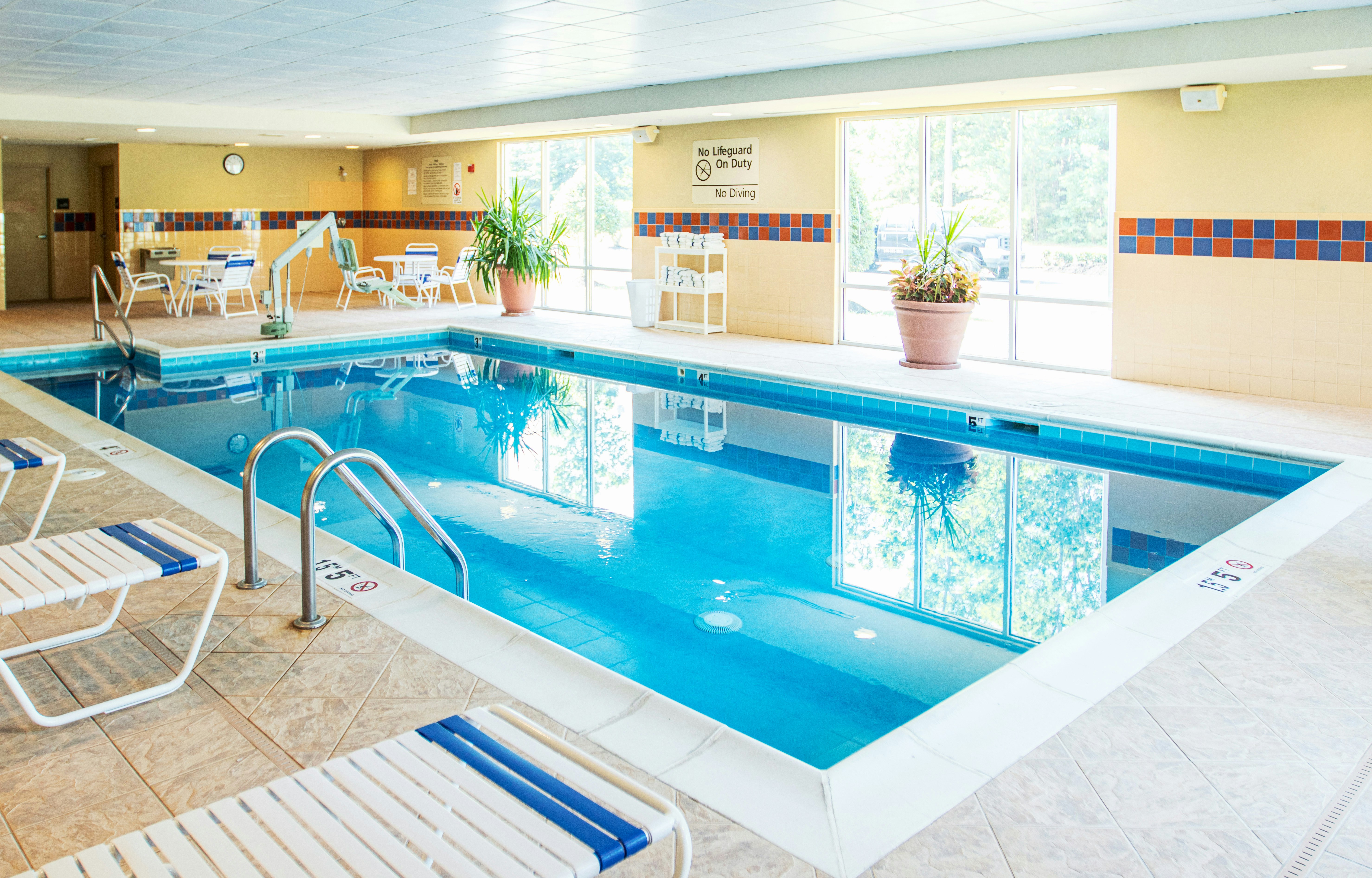 Hampton Inn Gloucester 33/61