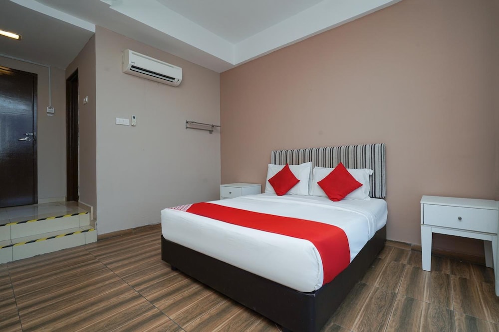 New Bangi Gateway Hotel 13/43