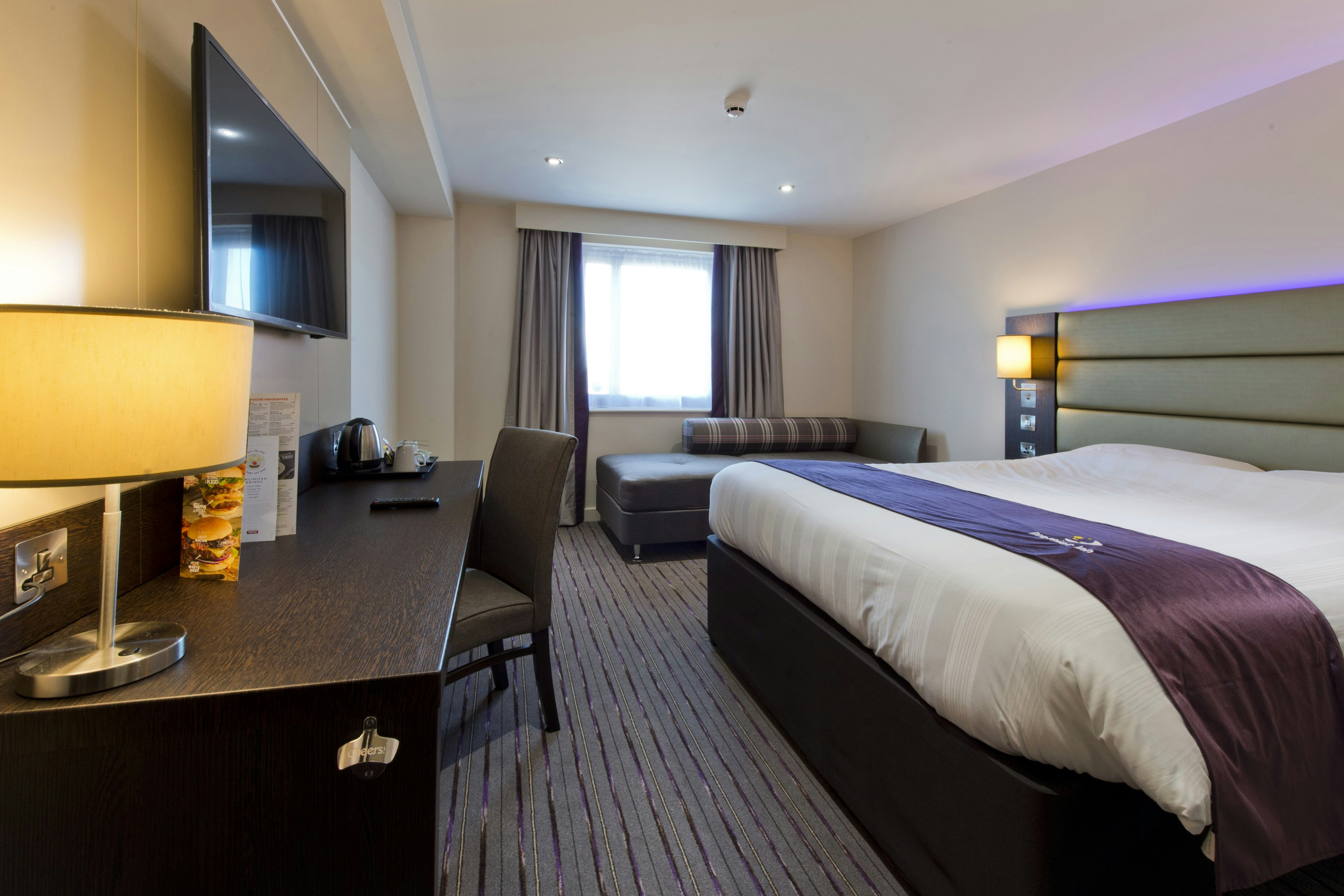 Premier Inn Gloucester (Quayside) 27/42