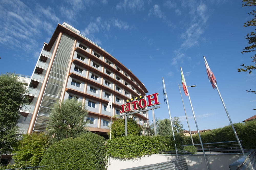 Hotel Calissano 3/50