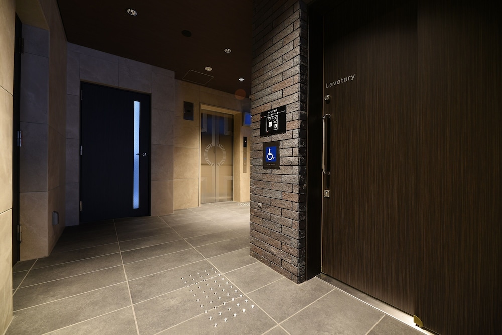 ESLEAD HOTEL Namba South III 47/60