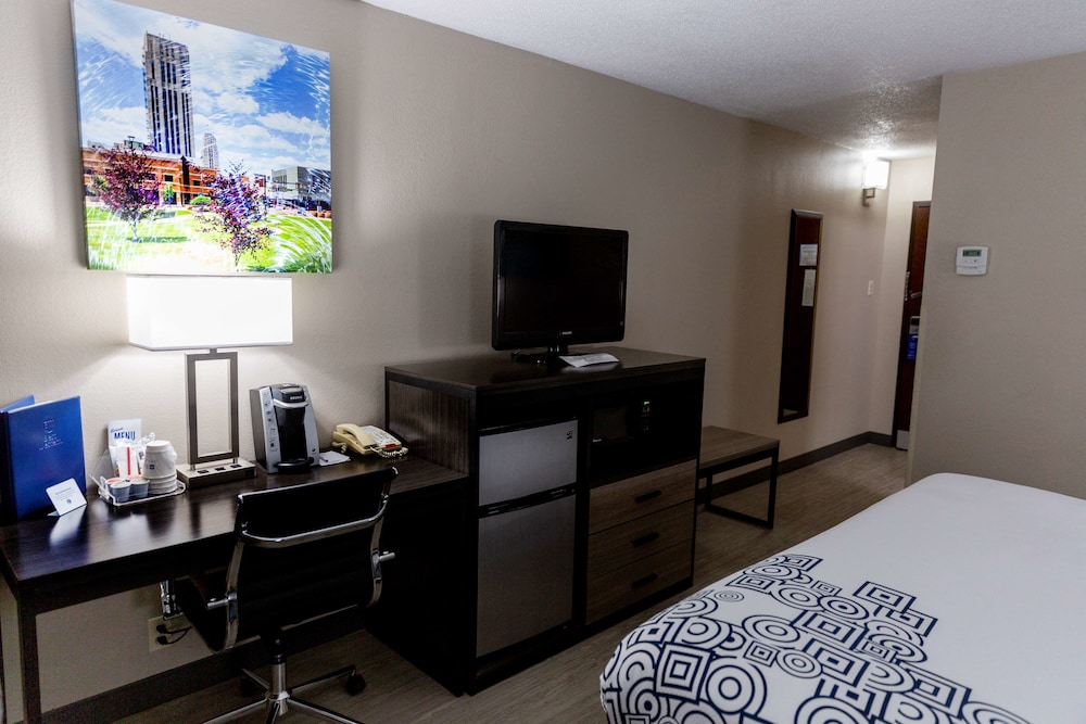 Best Western Executive Inn Battle Creek 20/46