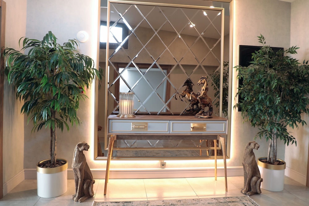 Avrasya Port Hotel 38/40