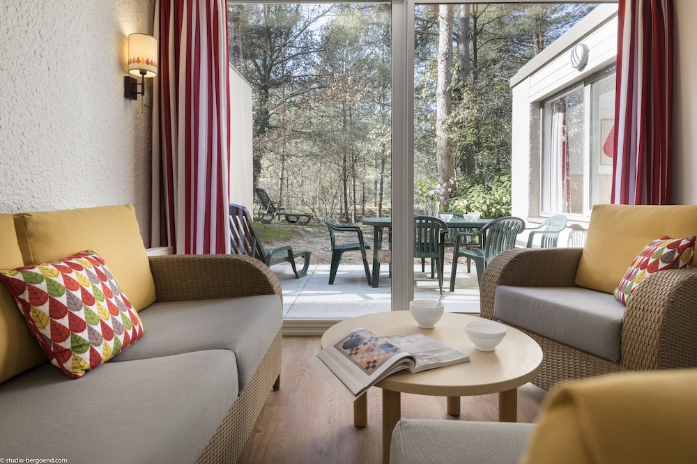 CENTER PARCS LES BOIS FRANCS 28/50