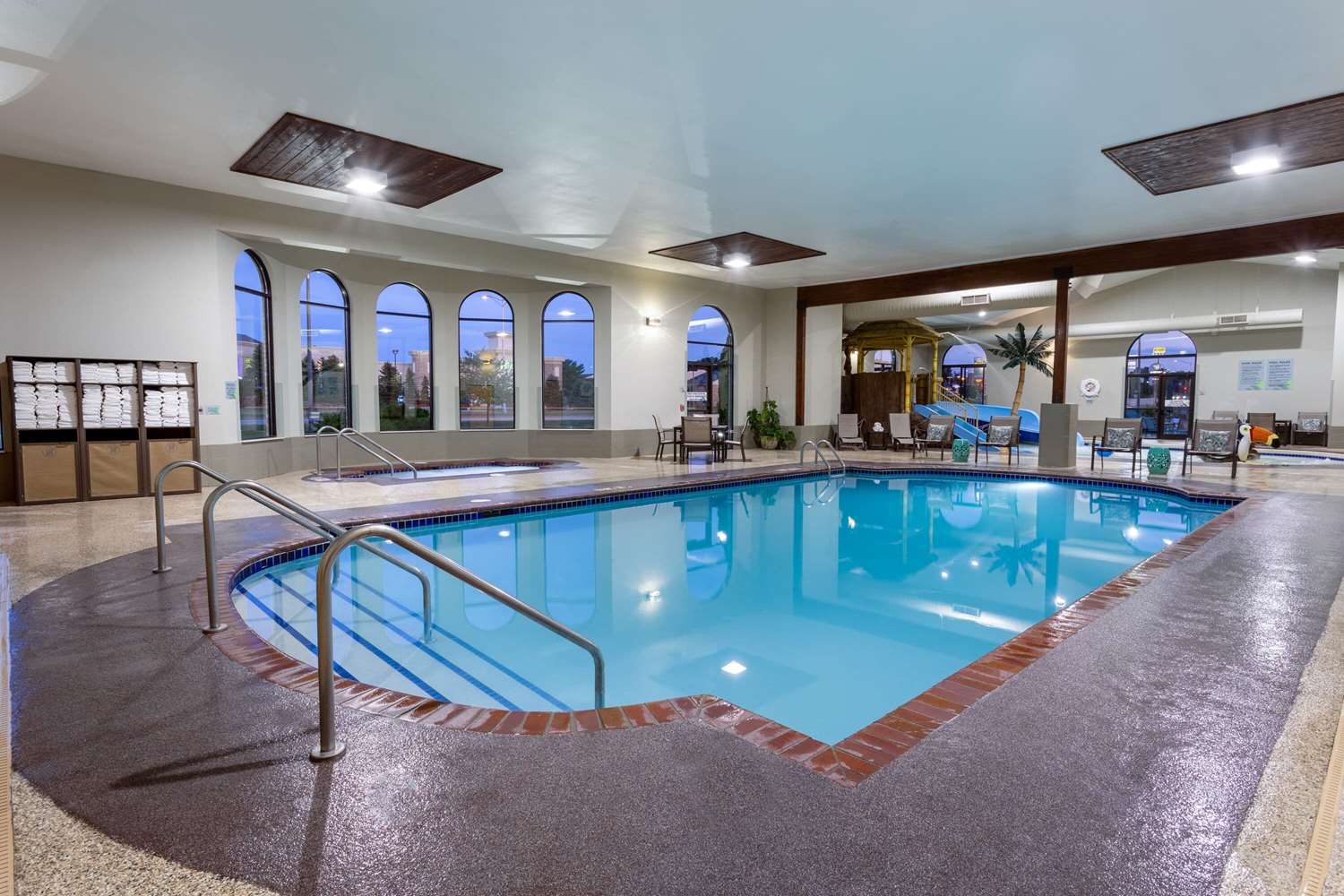 Wingate by Wyndham Wisconsin Dells Waterpark 34/56