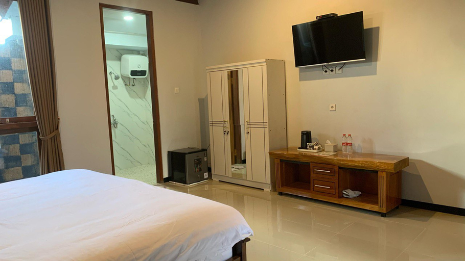 Premier, Deluxe, Double Bed