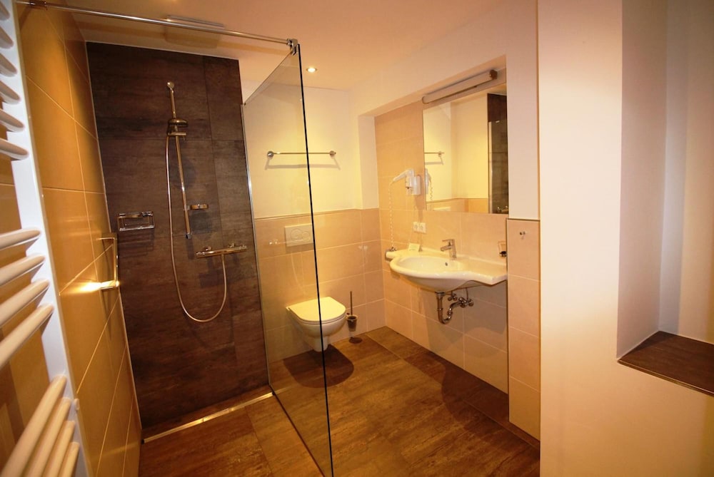 PENSION ST.LEONHARD 48/50