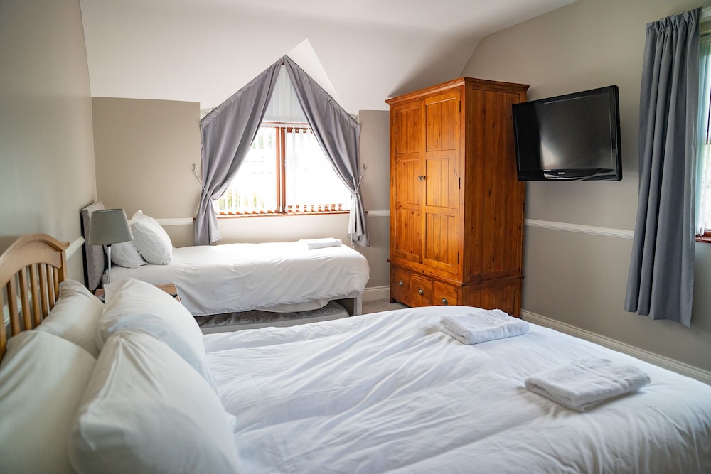 The Briers Country House 15/50
