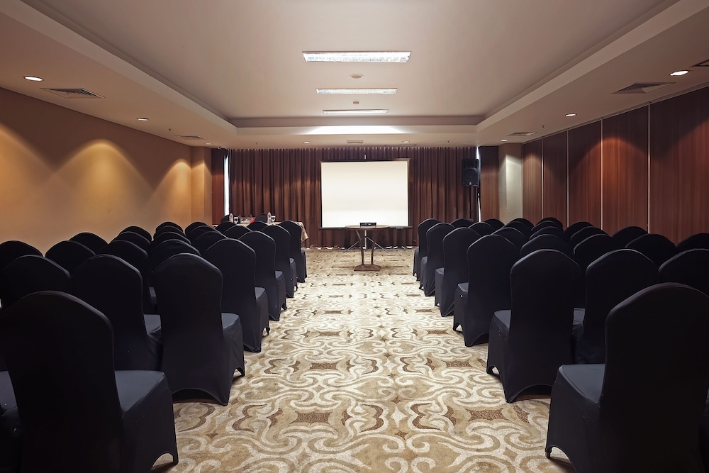Grand Edge Hotel Semarang 46/59