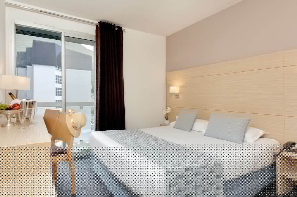 Hotel Mediterranee 8/67