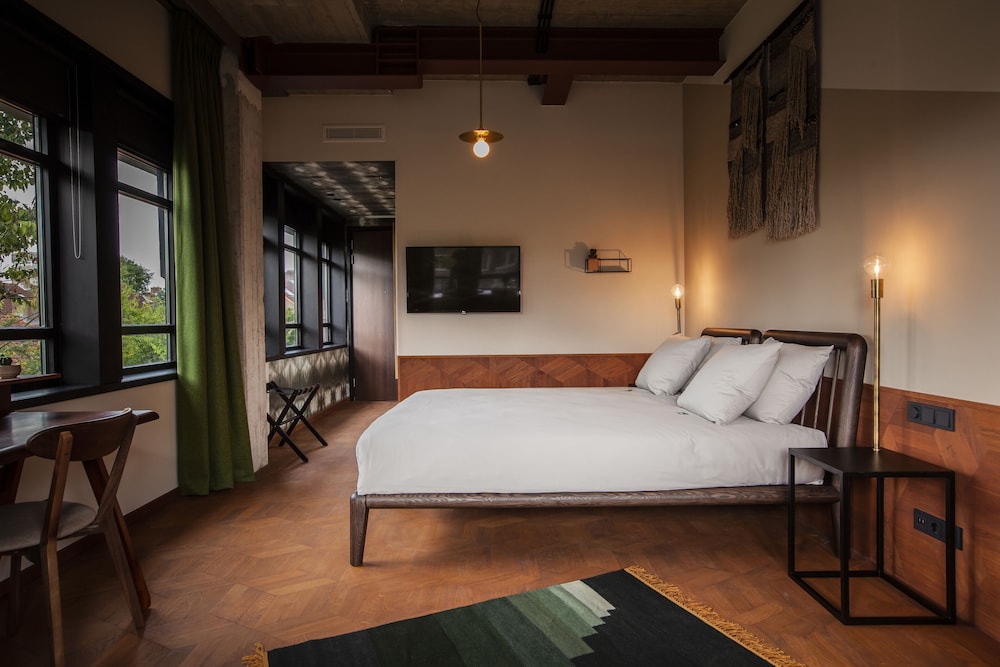 Room at Hotel V Fizeaustraat, AMSTERDAM