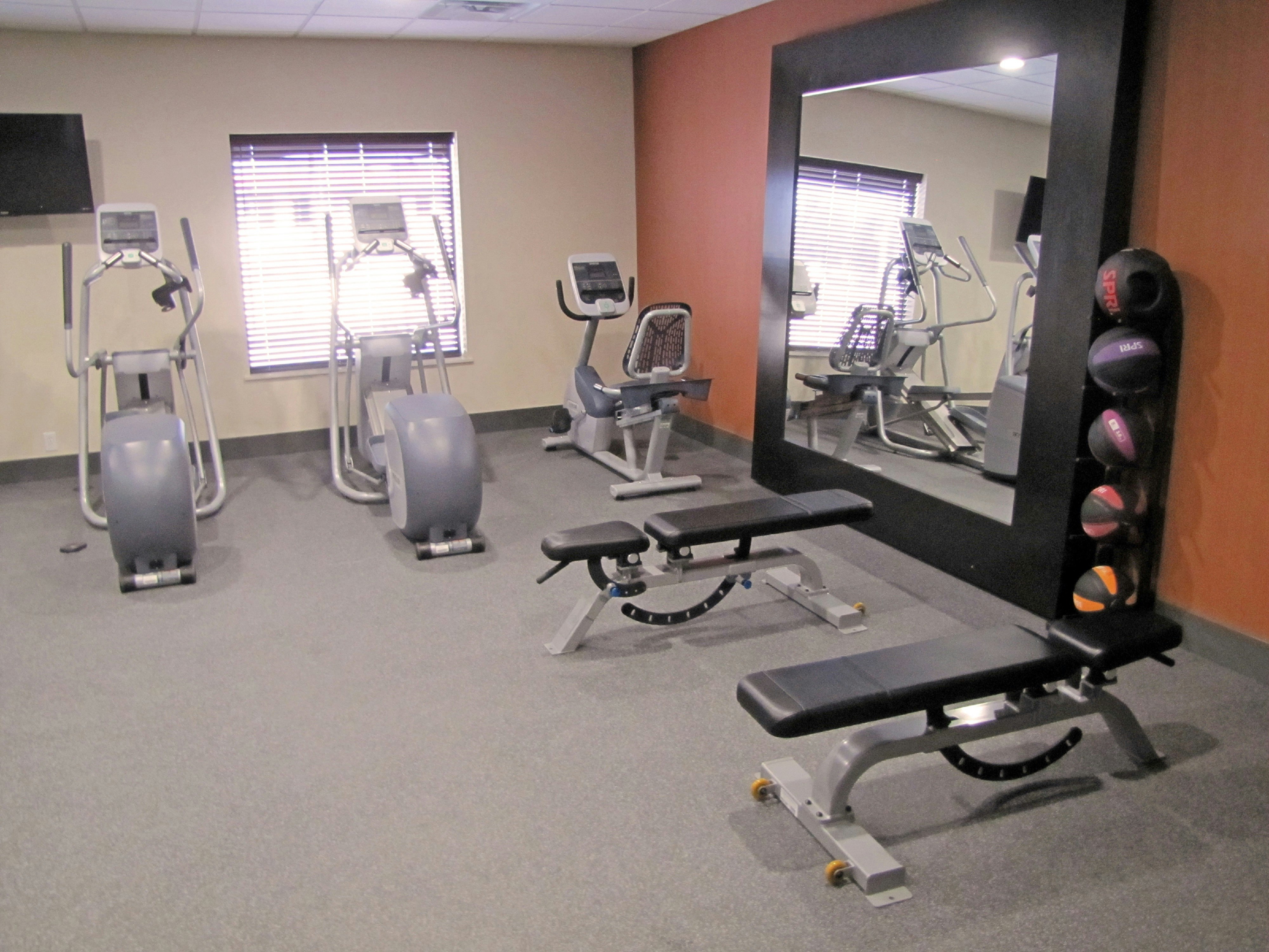 Hampton Inn McPherson KS 40/56