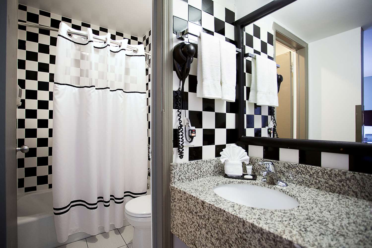جناح بريميوم بسريرين مزدوجين مع أريكة، Best Western River North Hotel 5/5