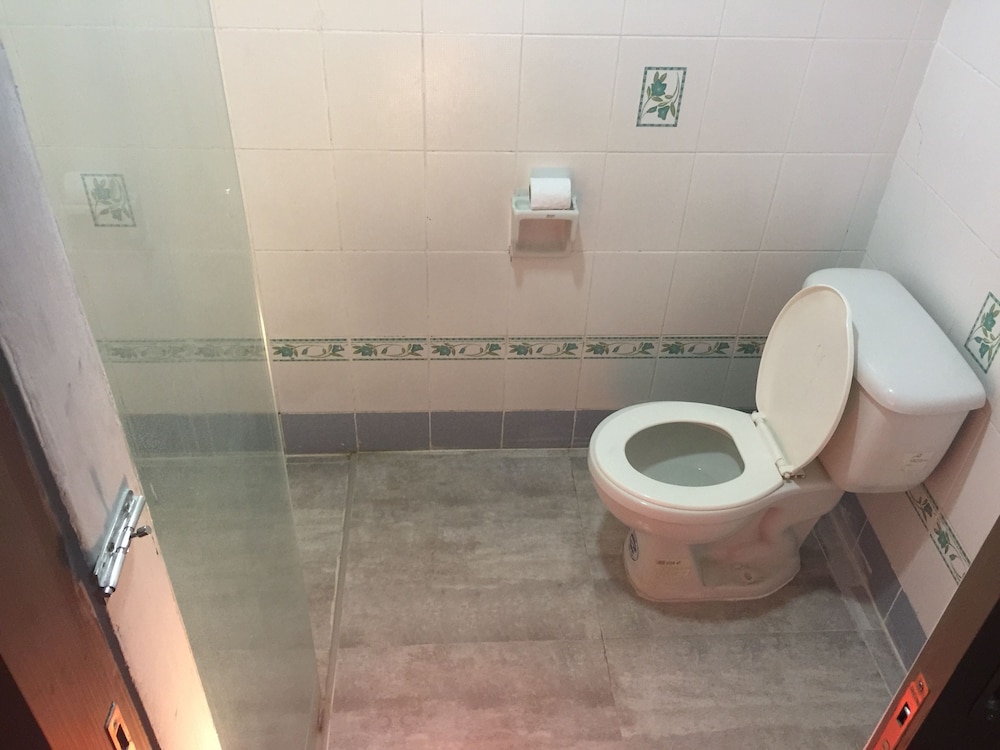 TUB MANSION 23/66