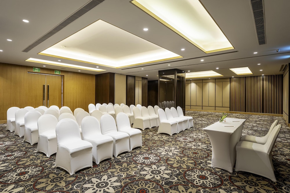 Radisson Gurugram Udyog Vihar 38/48