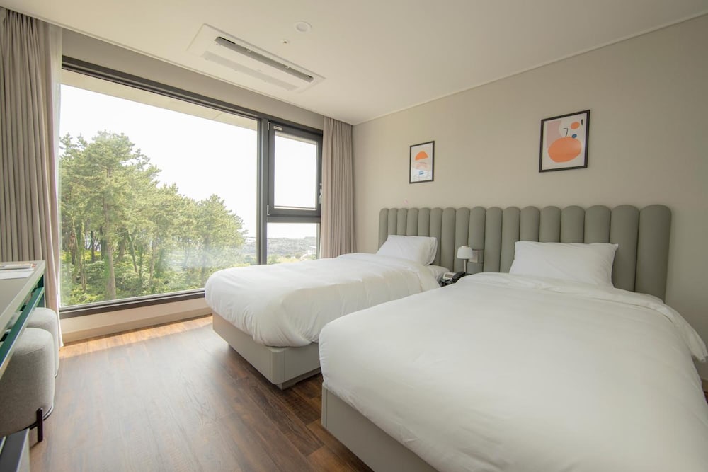 Hotel Seogwipean 14/35