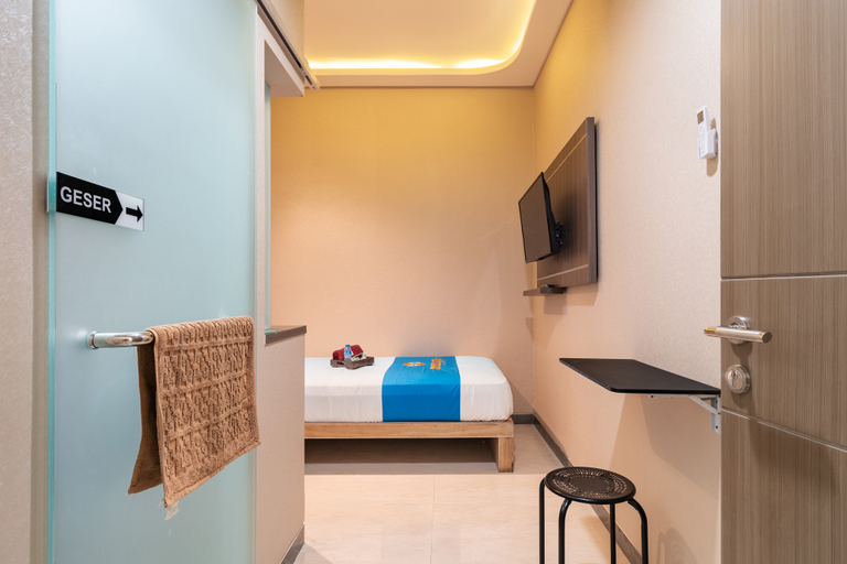 Orange Hotel Surabaya 8/11