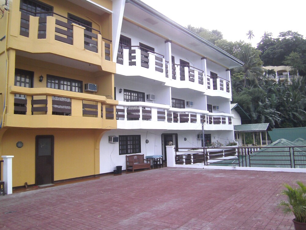 Seashore Beach Resort 3/58