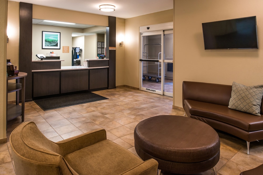 Candlewood Suites Paducah 7/65