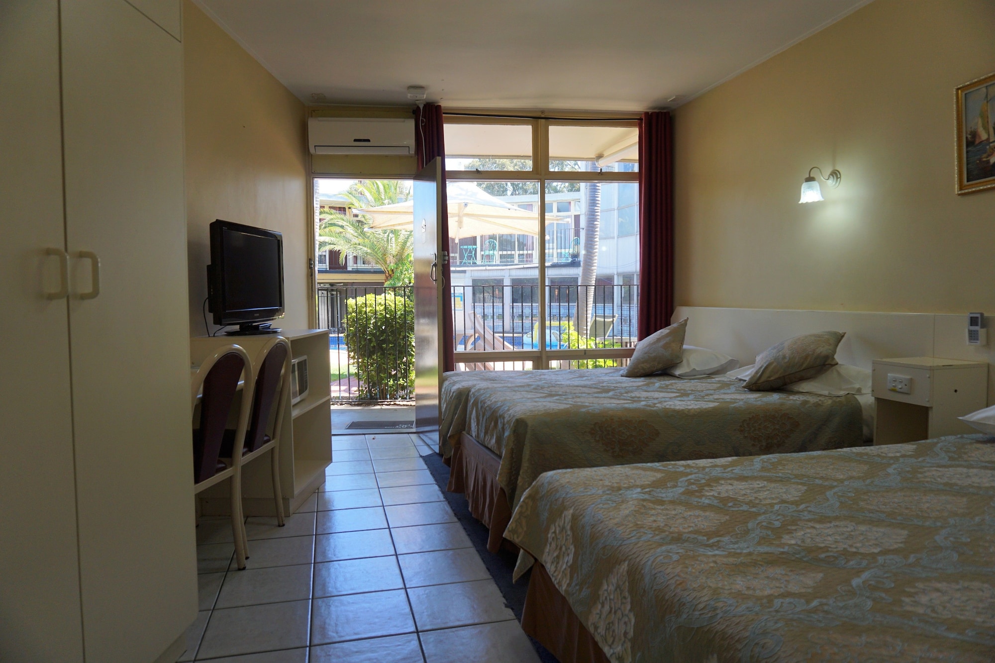Budget, Family, Double and Twin Beds
