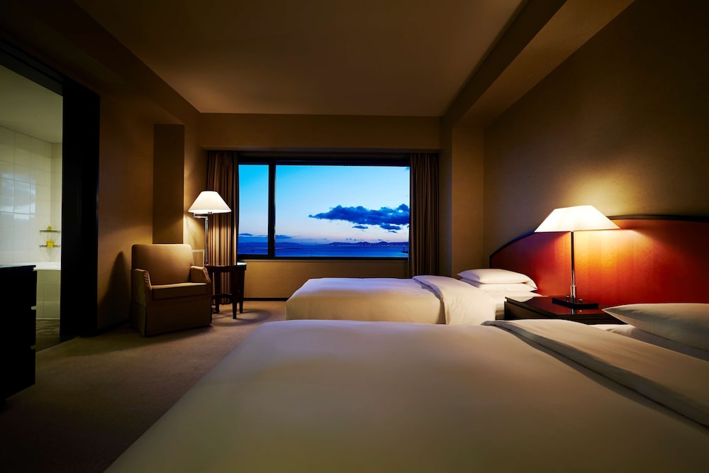 Grand Prince Hotel Osaka Bay 26/91