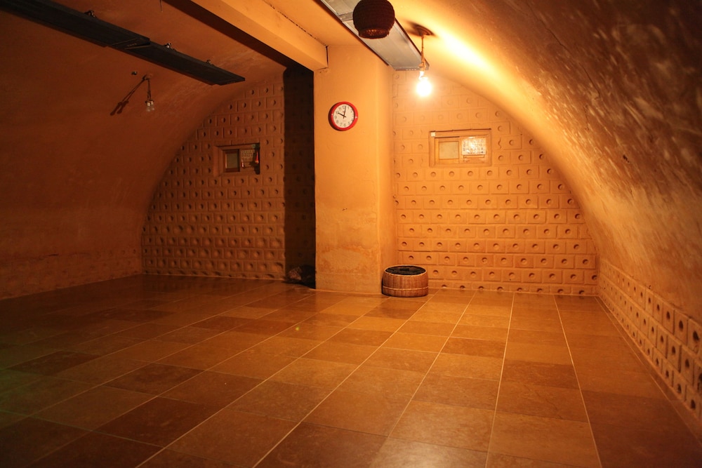 La Mer Hotel 30/50