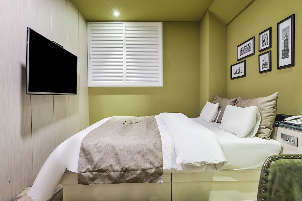 Amourex Hotel 36/49