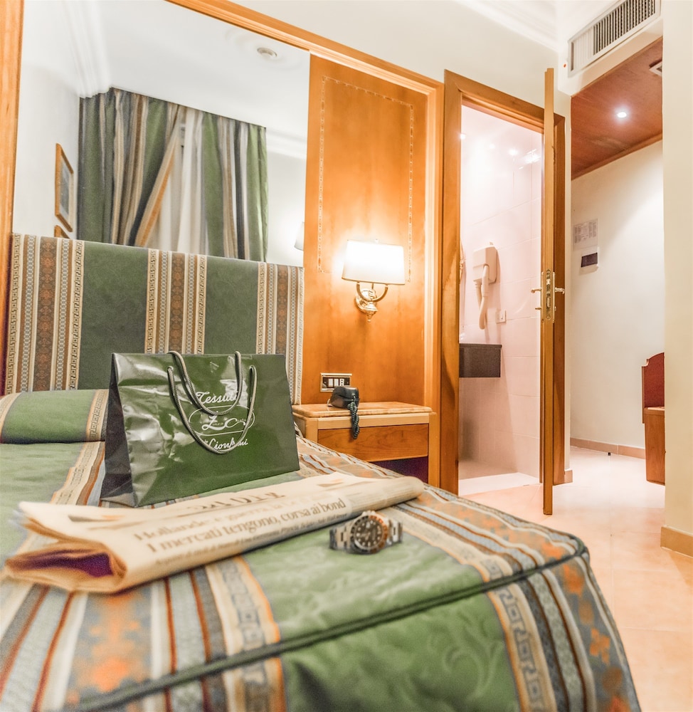 Raeli Hotel Siracusa 15/30