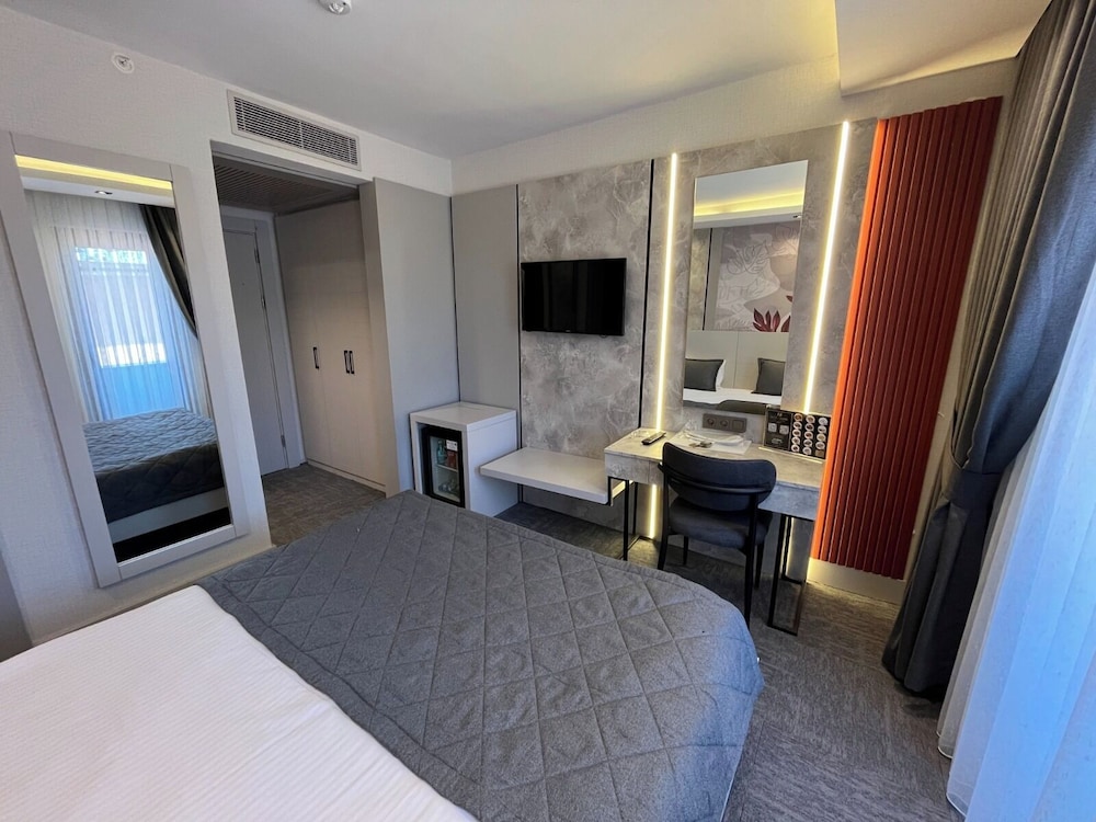 Starton Hotel 10/50