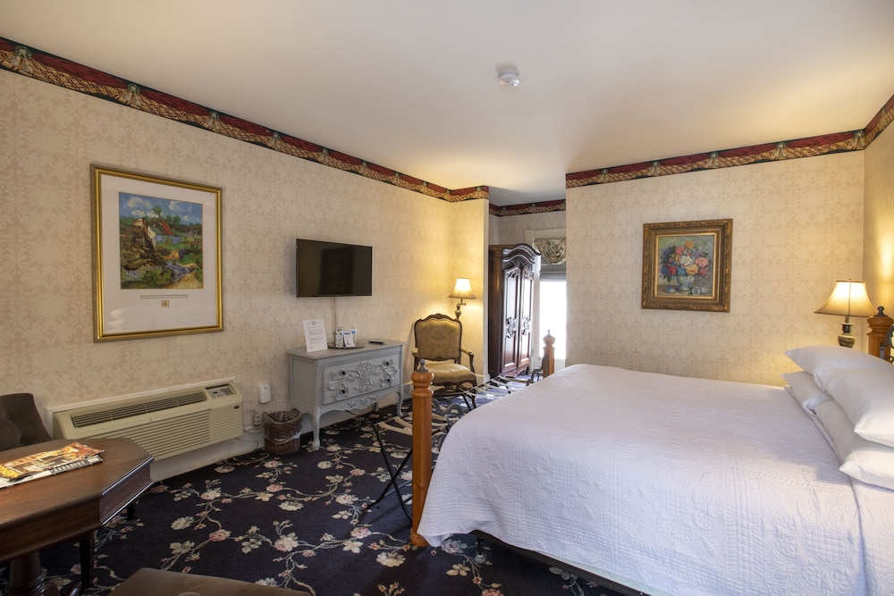 Foley House Inn 12/75